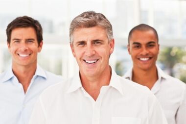 Hombres que han logrado el éxito en la práctica del agrandamiento del pene.